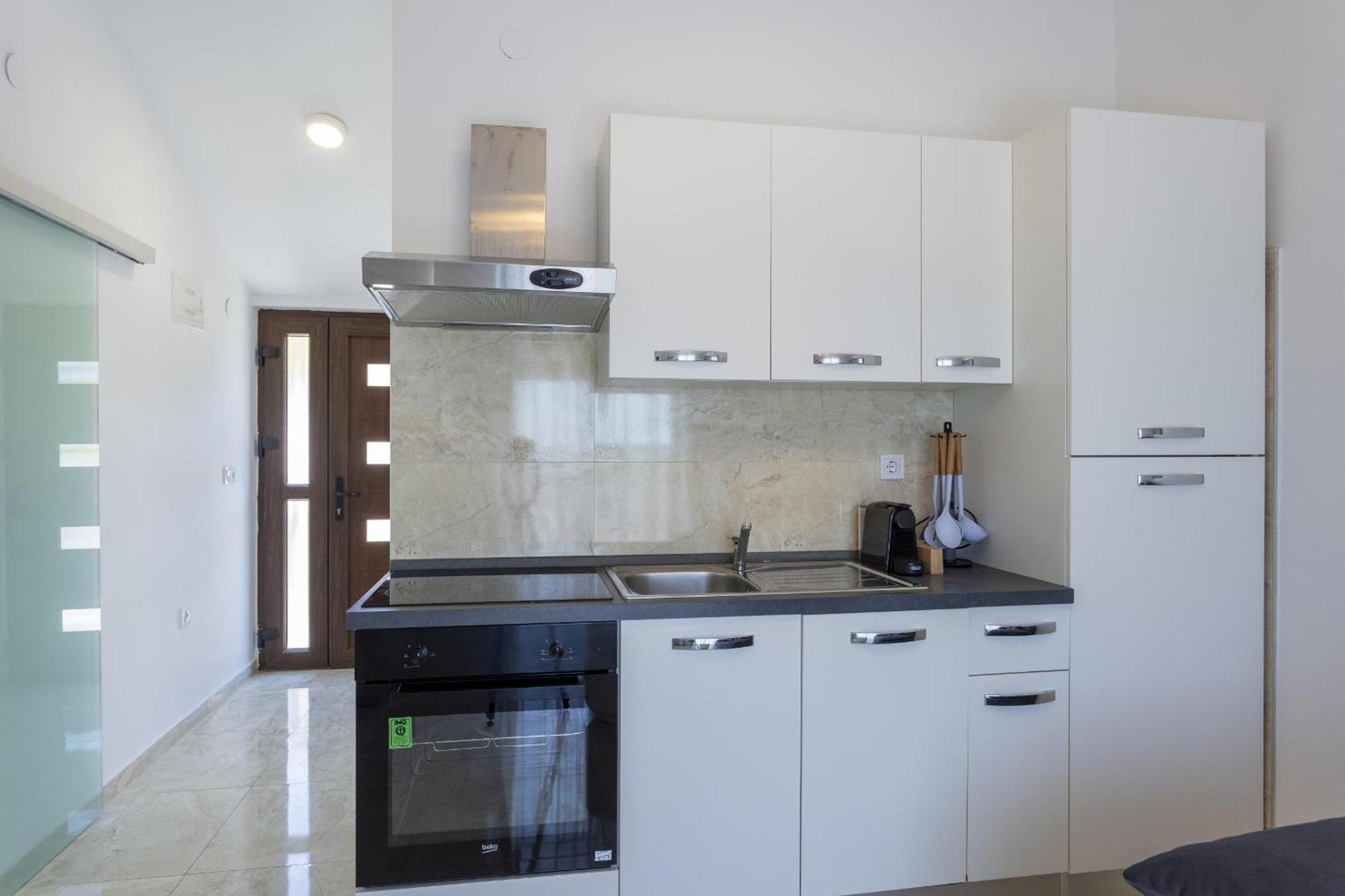 Dolce Apartment *