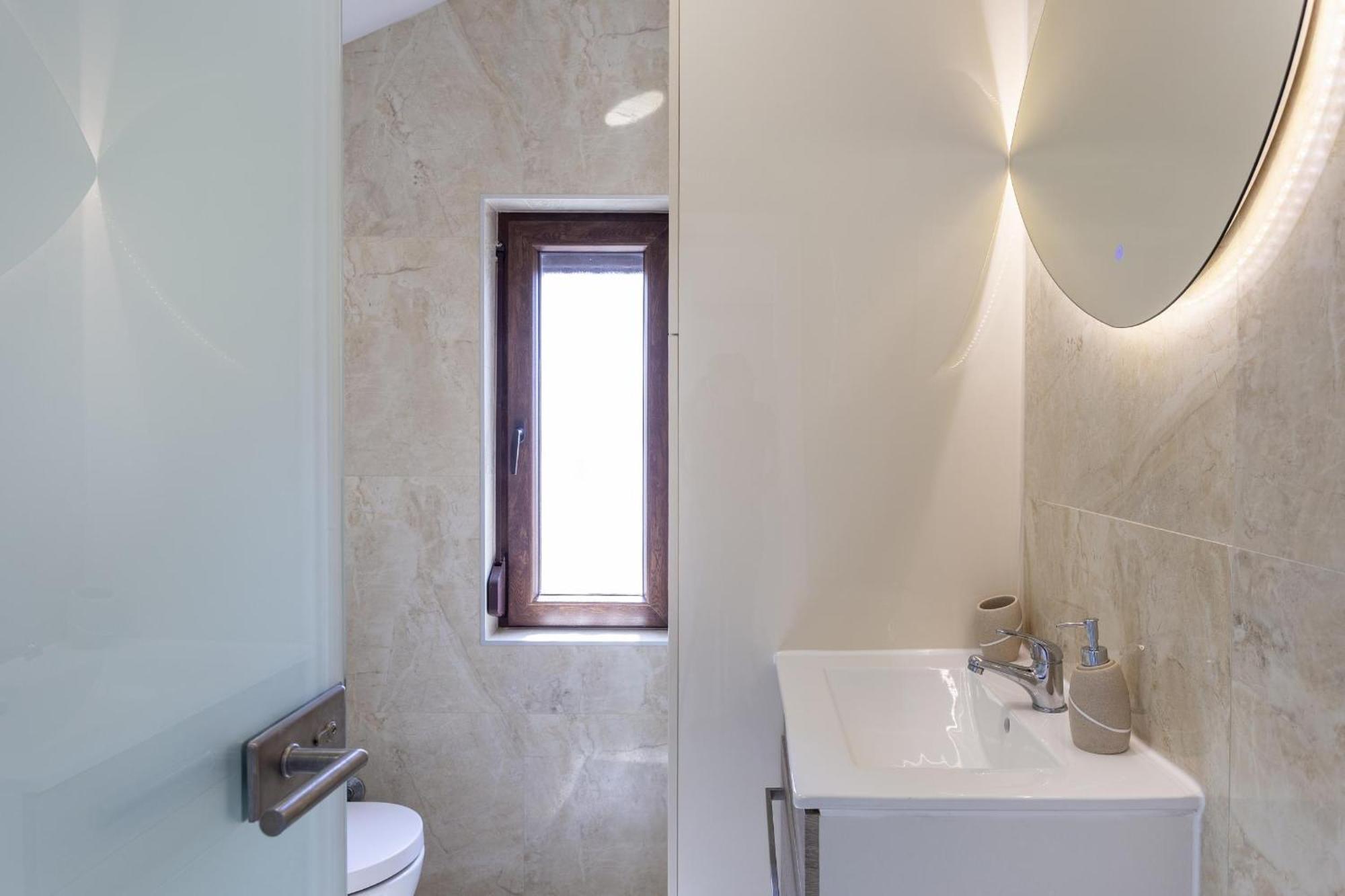 Dolce Apartment *